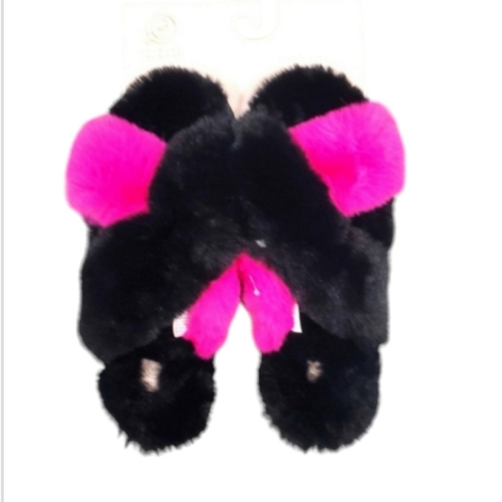 Chinese laundry faux fur criss cross slippers   new